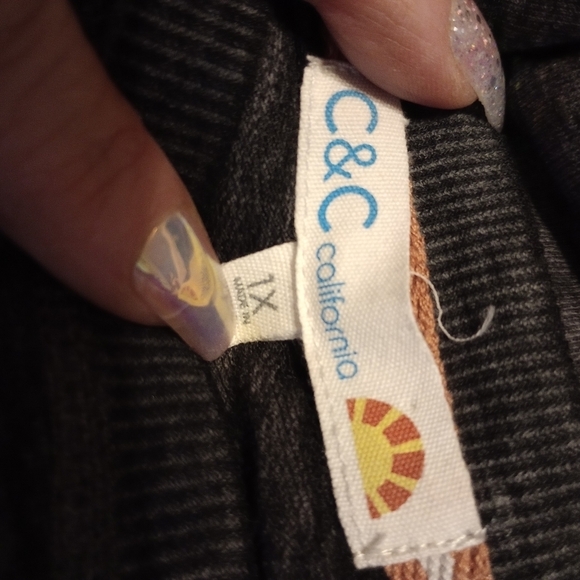 C & C California brindle gray multicolored graphic t-shirt size 1X - Picture 5 of 8